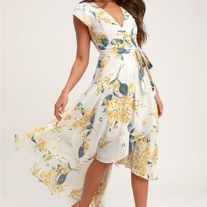 Lulu’s French countryside, white and yellow floral print high-low dress, size S